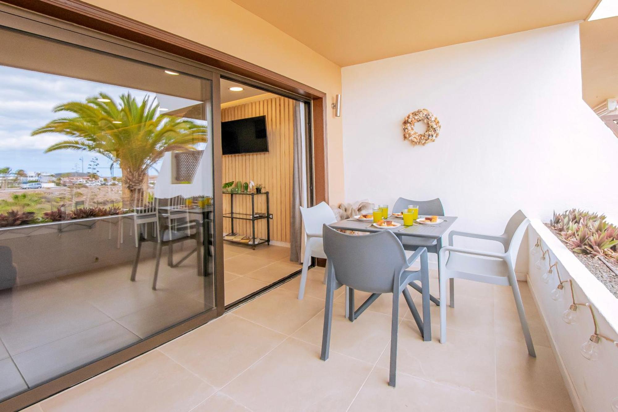 Newly Renovated, Luxurious Apartment With A Heated Pool, 259 San Miguel de Abona Exterior photo