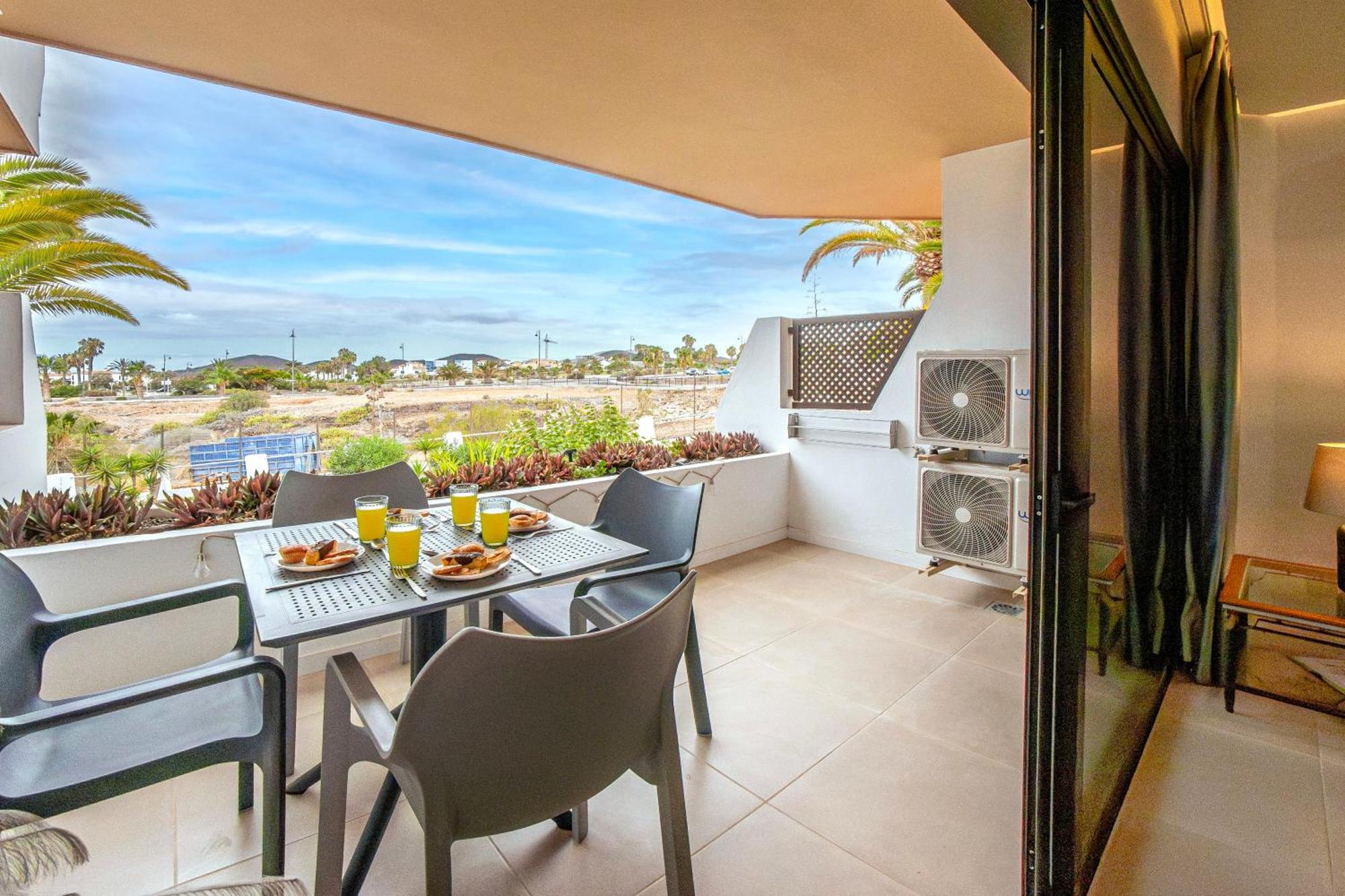 Newly Renovated, Luxurious Apartment With A Heated Pool, 259 San Miguel de Abona Exterior photo